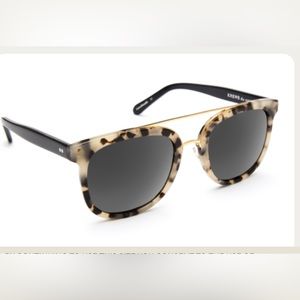 KREWE CL-10 Oyster- discounted style that is timeless and flattering on any face